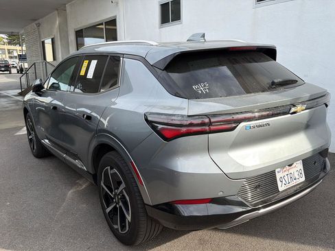 Used 2025 Chevrolet Equinox EV LT w/ Convenience Package image 5