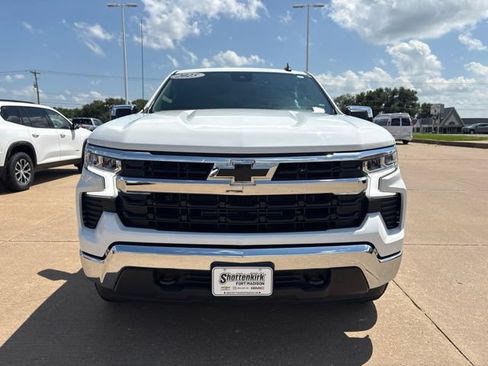 Used 2025 Chevrolet Silverado 1500 LT AWD/4WD image 9