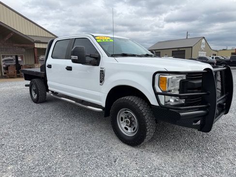 Used 2017 Ford F250 XL w/ Power Equipment Group image 2
