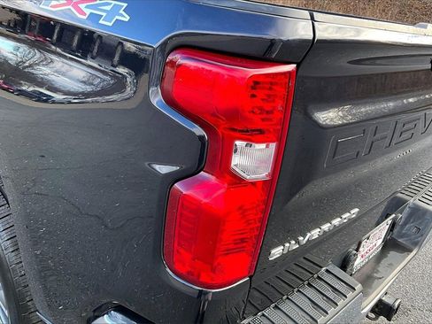 Used 2023 Chevrolet Silverado 1500 LT image 22