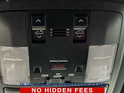 Used 2021 Lexus GX 460 Premium w/ Premium Package image 40