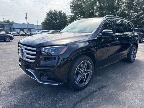 Certified 2025 Mercedes-Benz GLS 450 4MATIC image 3