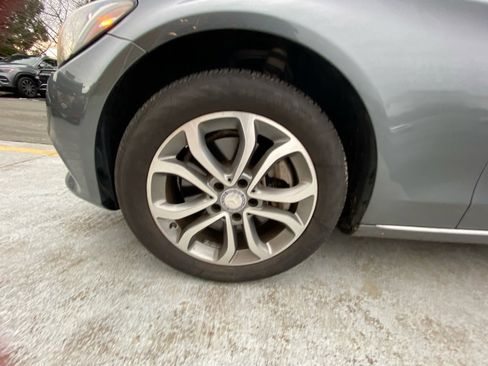 Used 2017 Mercedes-Benz C 300 4MATIC Sedan image 27