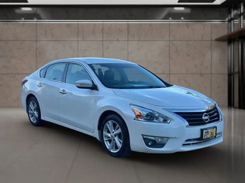 Used 2013 Nissan Altima 2.5 SL w/ Technology Pkg image 21