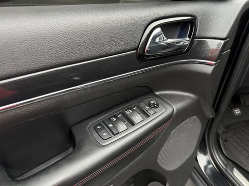 Used 2020 Jeep Grand Cherokee Trailhawk image 29