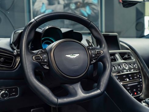 Used 2021 Aston Martin DBS Superleggera Volante image 30