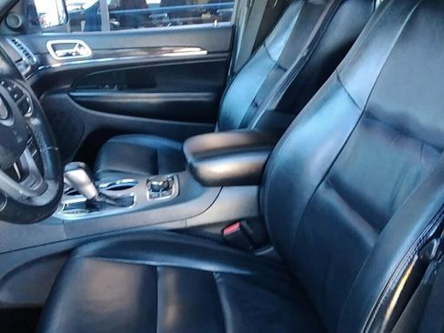 Used 2018 Jeep Grand Cherokee Limited image 7