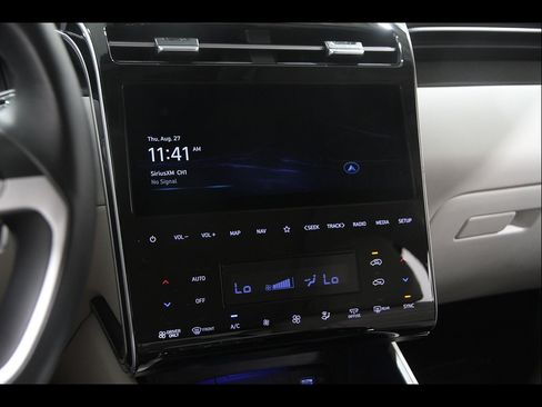 Certified 2024 Hyundai Tucson SEL AWD/4WD image 9