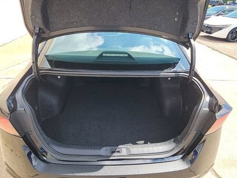 Used 2025 Nissan Altima 2.5 SR FWD image 15