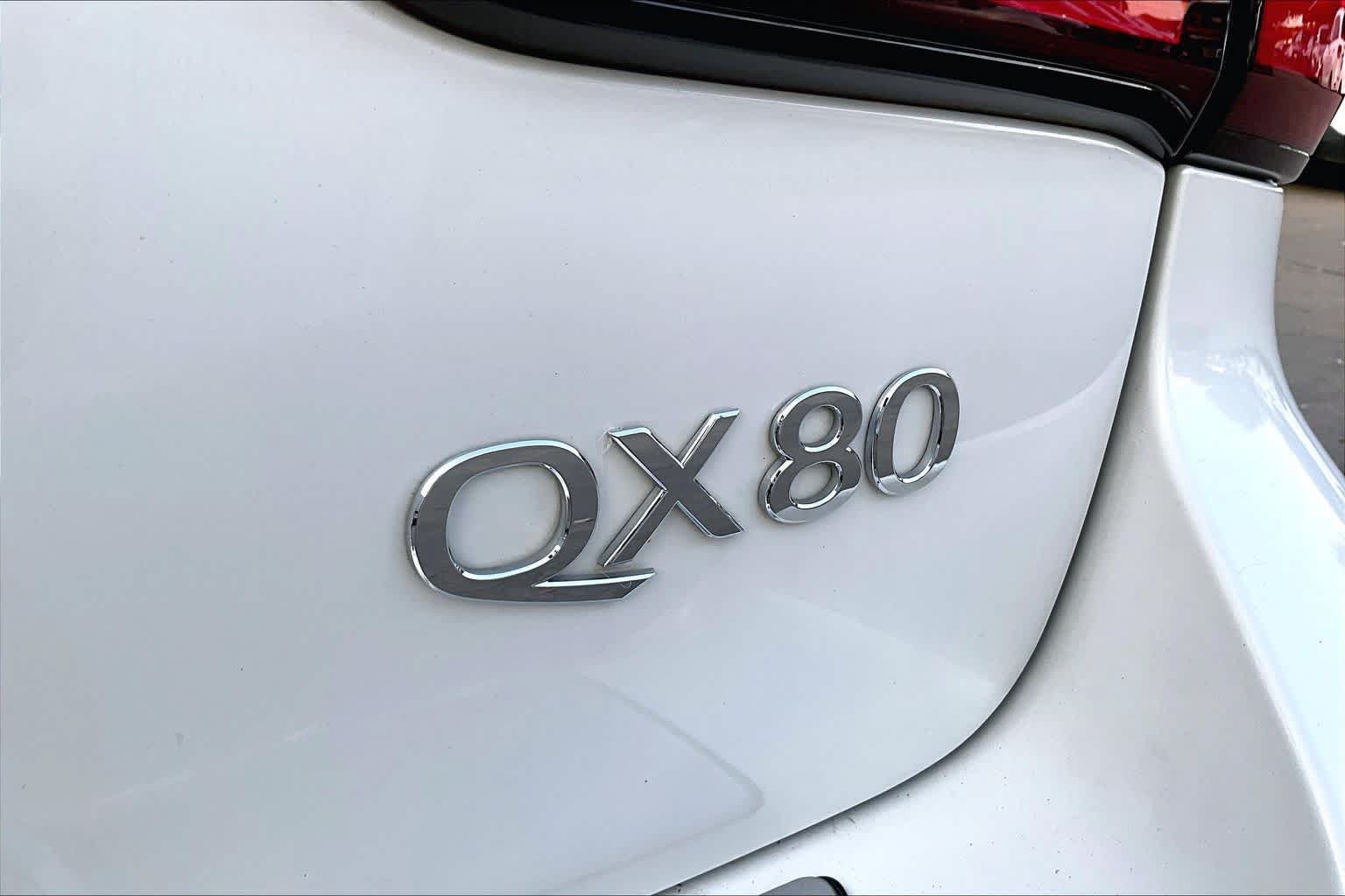 Used 2022 INFINITI QX80 Premium Select w/ Cargo Package RWD image 10
