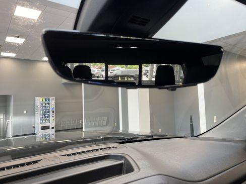 Used 2021 GMC Sierra 1500 Denali w/ Technology Package AWD/4WD image 33