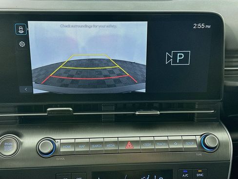 Used 2025 Hyundai Kona SEL FWD image 23