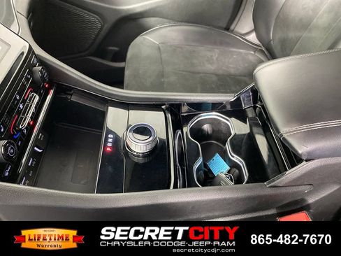 Used 2023 Jeep Grand Cherokee L Laredo AWD/4WD image 24
