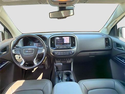 Used 2021 GMC Canyon Denali image 15