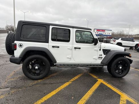 Used 2021 Jeep Wrangler Unlimited Sport image 5