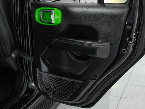 Used 2021 Jeep Gladiator Overland w/ Uconnect 4C Nav & Sound Group image 43