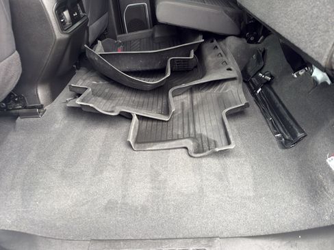 Used 2022 Chevrolet Silverado 1500 RST image 36