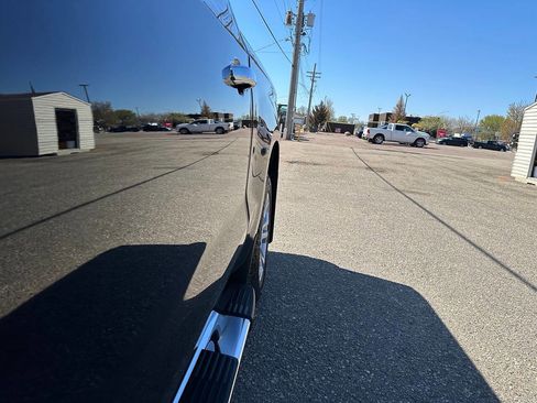 Used 2022 Chevrolet Silverado 1500 LTZ AWD/4WD image 18