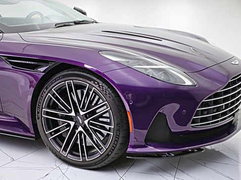 Used 2024 Aston Martin DB12 Coupe RWD image 16