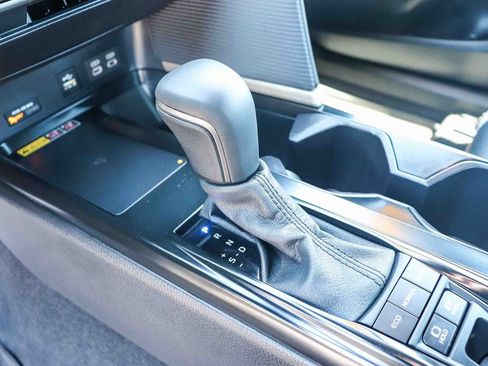 Certified 2025 Toyota Camry SE FWD image 24