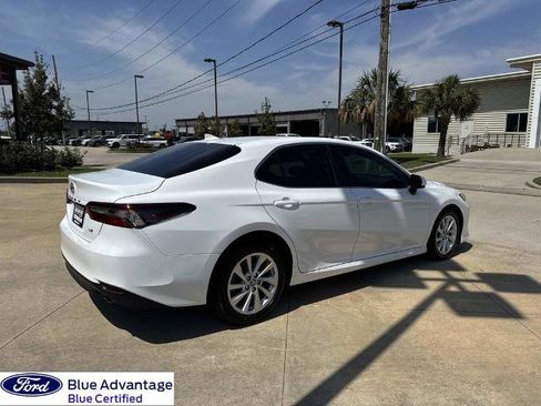 Used 2023 Toyota Camry LE image 10