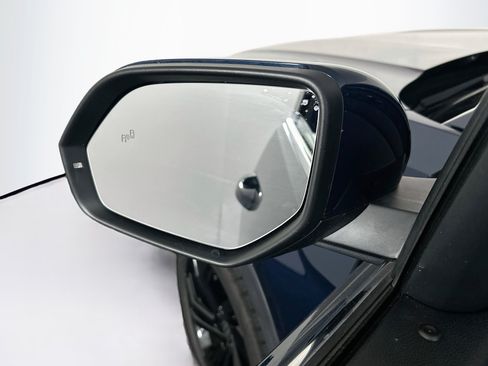 Used 2022 Volkswagen Atlas SE w/ Panoramic Sunroof Package FWD image 16