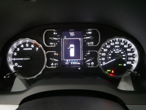 Used 2019 Toyota Tundra Platinum AWD/4WD image 21