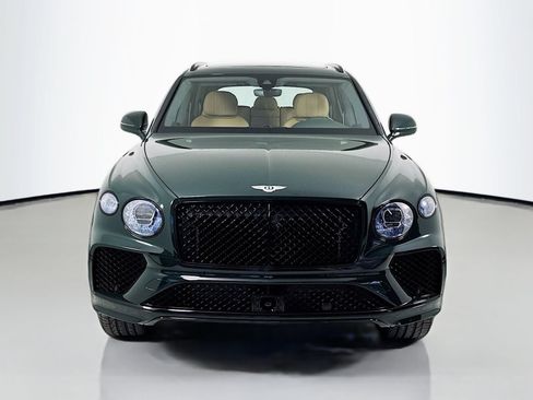 Certified 2025 Bentley Bentayga AWD/4WD image 2