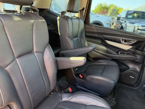 Used 2022 Subaru Ascent Limited w/ Technology Package image 18