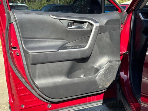 Used 2021 Toyota RAV4 XLE Premium FWD image 16