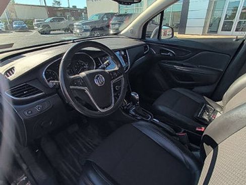 Used 2020 Buick Encore Preferred FWD image 13