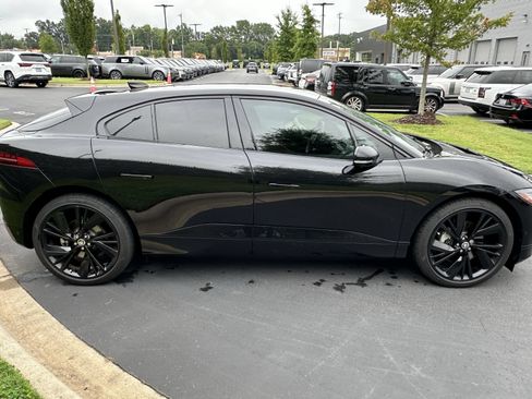 Used 2024 Jaguar I-PACE R-Dynamic HSE AWD/4WD image 8