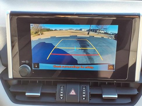 Used 2024 Toyota RAV4 XLE Premium image 17