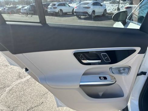 Used 2026 Mercedes-Benz GLC 300 4MATIC image 17