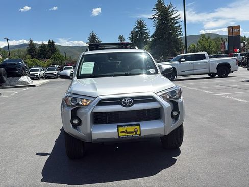 Used 2023 Toyota 4Runner SR5 Premium AWD/4WD image 2