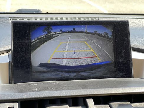 Used 2016 Lexus NX 200t FWD image 33