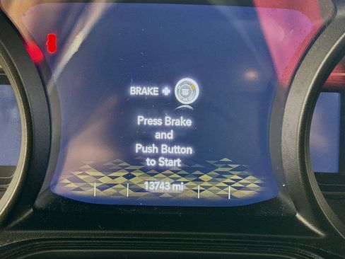 Used 2025 Jeep Wrangler Unlimited Sahara image 17