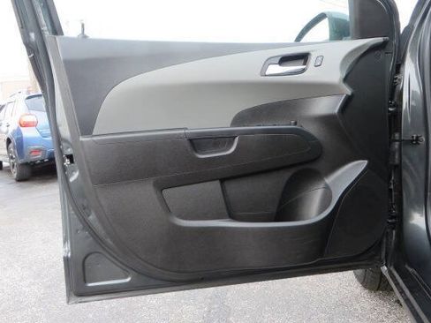 Used 2016 Chevrolet Sonic LT FWD image 35