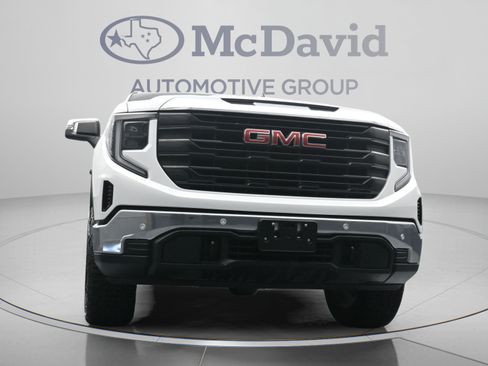 Used 2024 GMC Sierra 1500 Pro w/ Pro Value Package AWD/4WD image 25