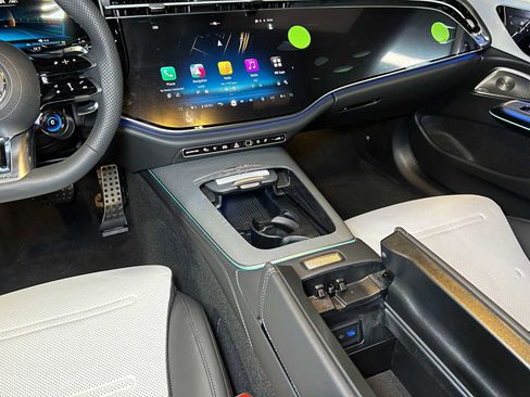 New 2026 Mercedes-Benz E 53 AMG 4MATIC Sedan image 31