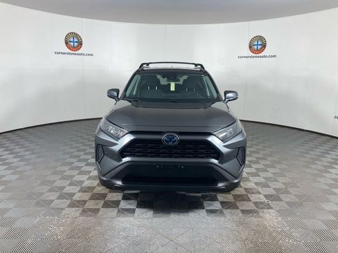 Used 2019 Toyota RAV4 LE w/ Carpet Mat Package image 18