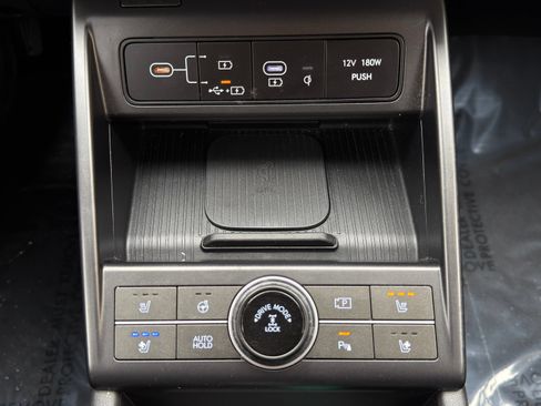 Used 2024 Hyundai Kona Limited AWD/4WD image 34