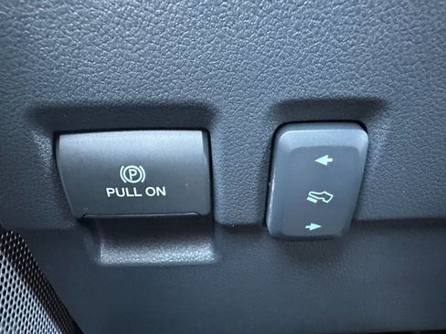 Used 2023 Ford F350 Lariat w/ Lariat Ultimate Package AWD/4WD image 31