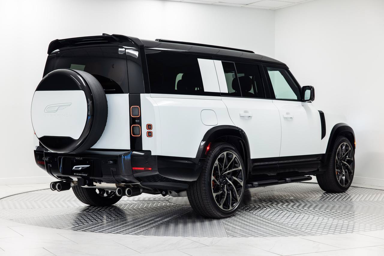 Used 2026 Land Rover Defender 130 V8 AWD/4WD image 6