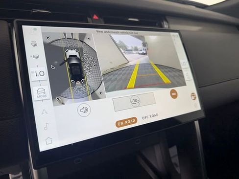 New 2025 Land Rover Discovery Sport Dynamic SE image 37