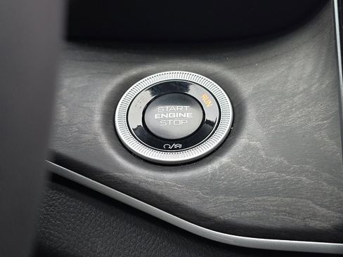 Used 2025 Jeep Grand Cherokee Limited 4xe image 30