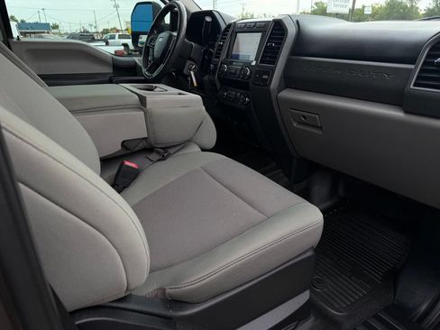 Used 2021 Ford F250 XL w/ STX Appearance Package AWD/4WD image 16