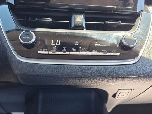 Used 2024 Toyota Corolla LE FWD image 20