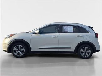 Used 2019 Kia Niro LX video 2