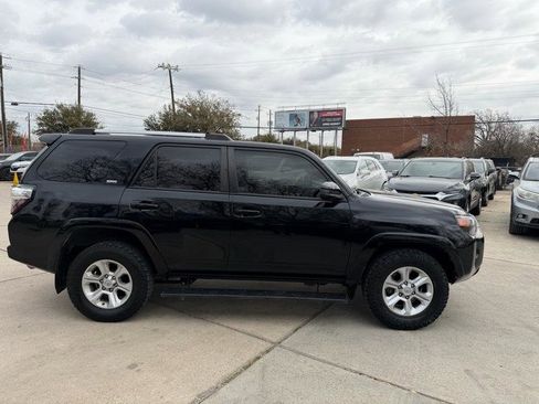 Used 2022 Toyota 4Runner SR5 image 4